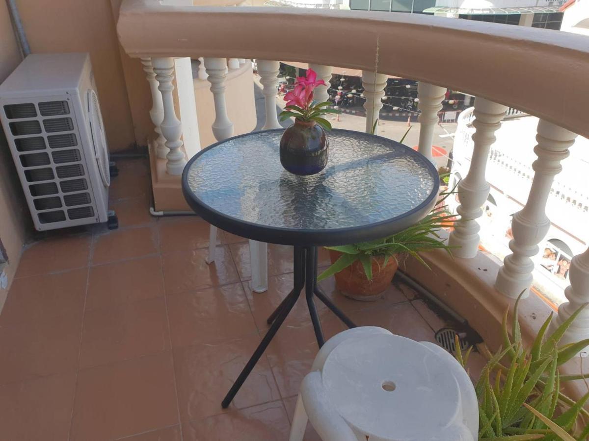 Indogee Apartments Pattaya Dış mekan fotoğraf
